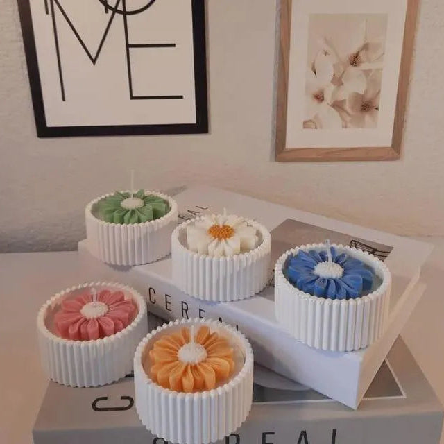 Multicolor Scented Daisy Candles Set of 3